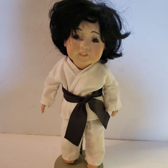Full Body Porcelain Karate Kid - Picture 1 of 8